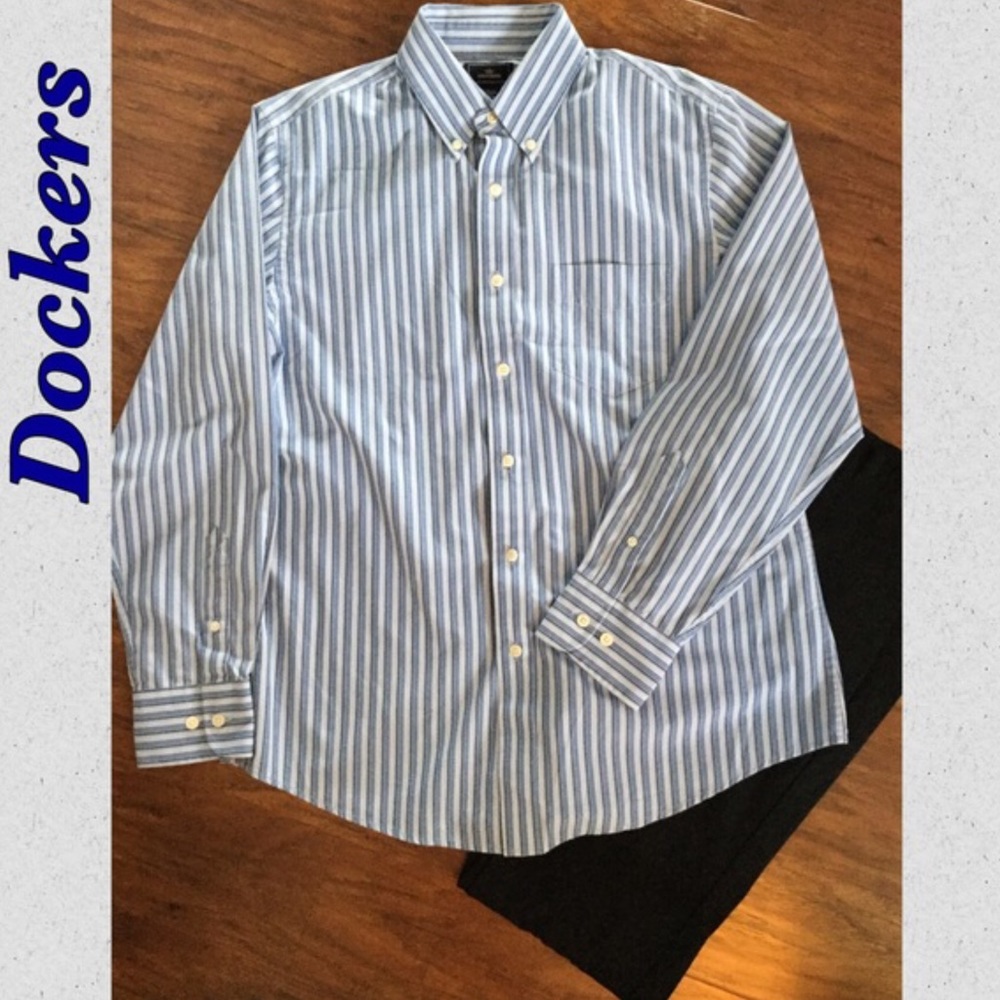Dockers Blue and White Casual Button Down Shirt